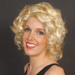 MARILYN MONROE WIG WITH LIGHT BROWN HIGHLIGHTS