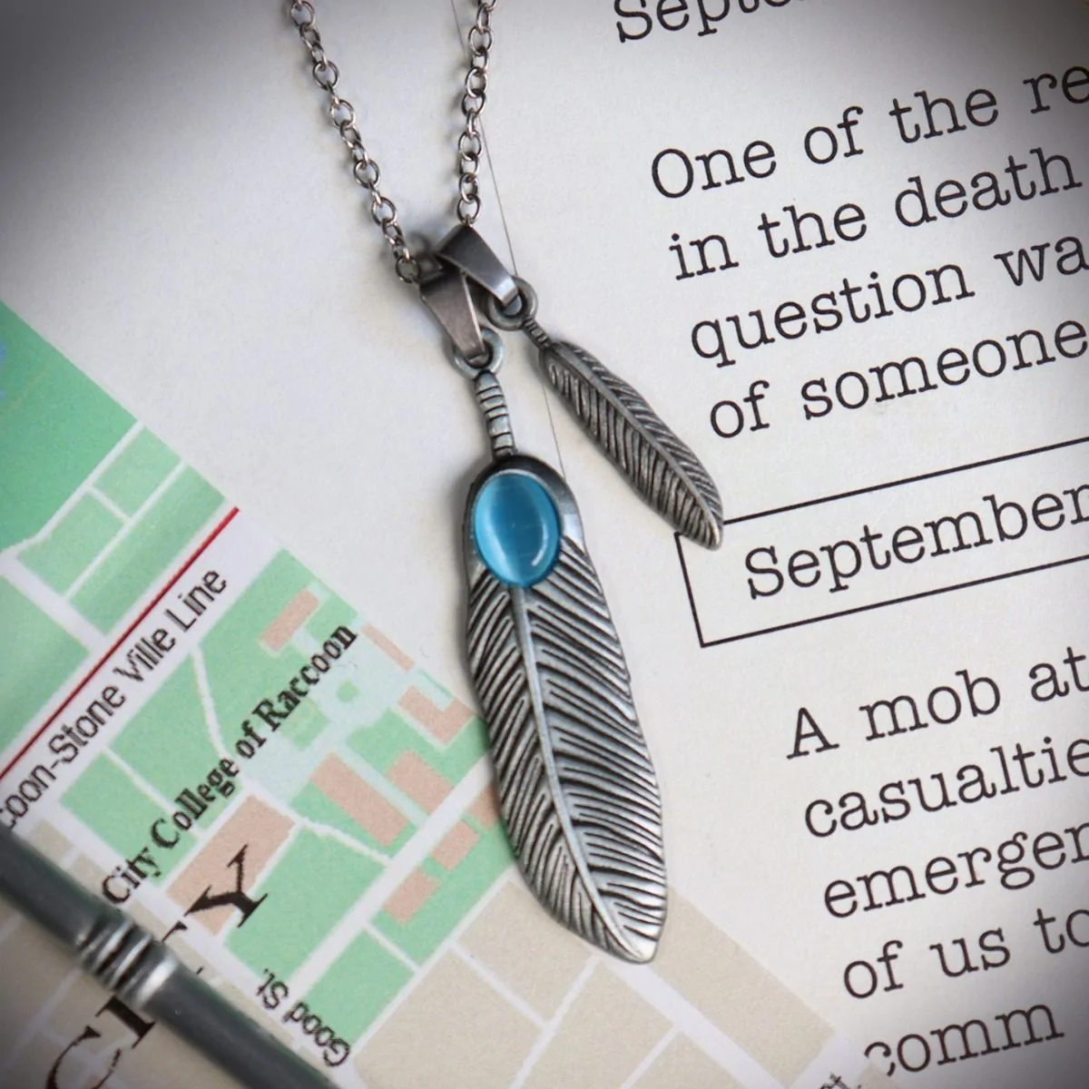 Resident Evil Limited Edition Claire Redfield Replica Necklace - Image 5