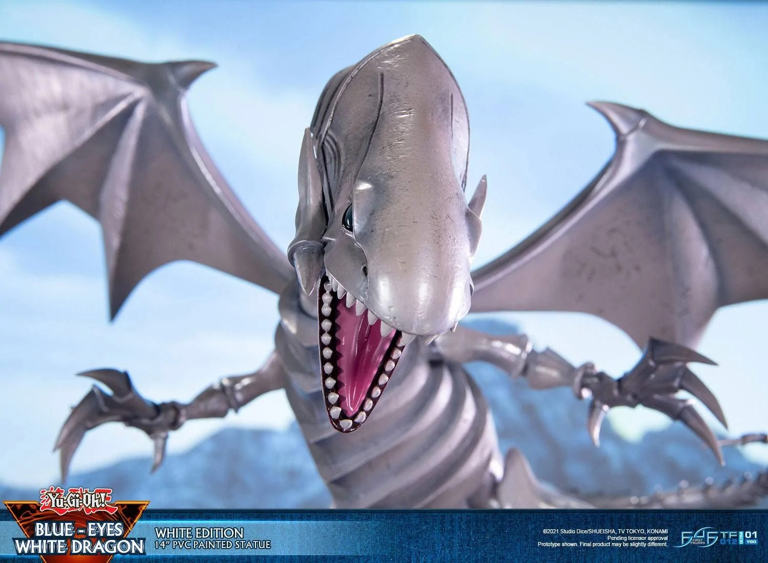 Yu-Gi-Oh Blue Eyes White Dragon White Edition PVC Figure - Image 9