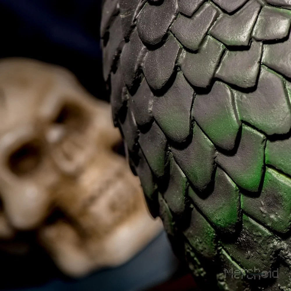 Game Of Thrones The Green One Shall Be... Rhaegal Dragon Egg Prop Replica - Image 5