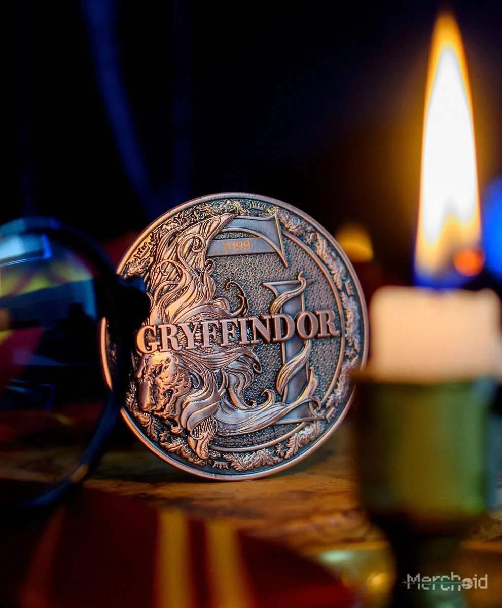 Harry Potter Gryffindor Collectible Jumbo Coin - Image 3
