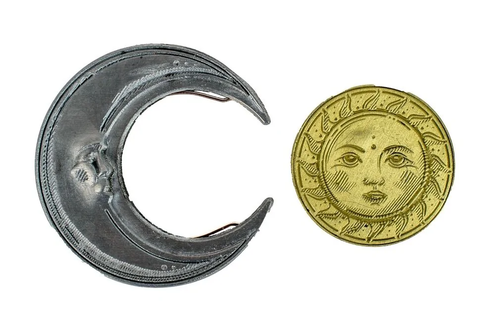 Geek Sun & Moon Coin - Image 4