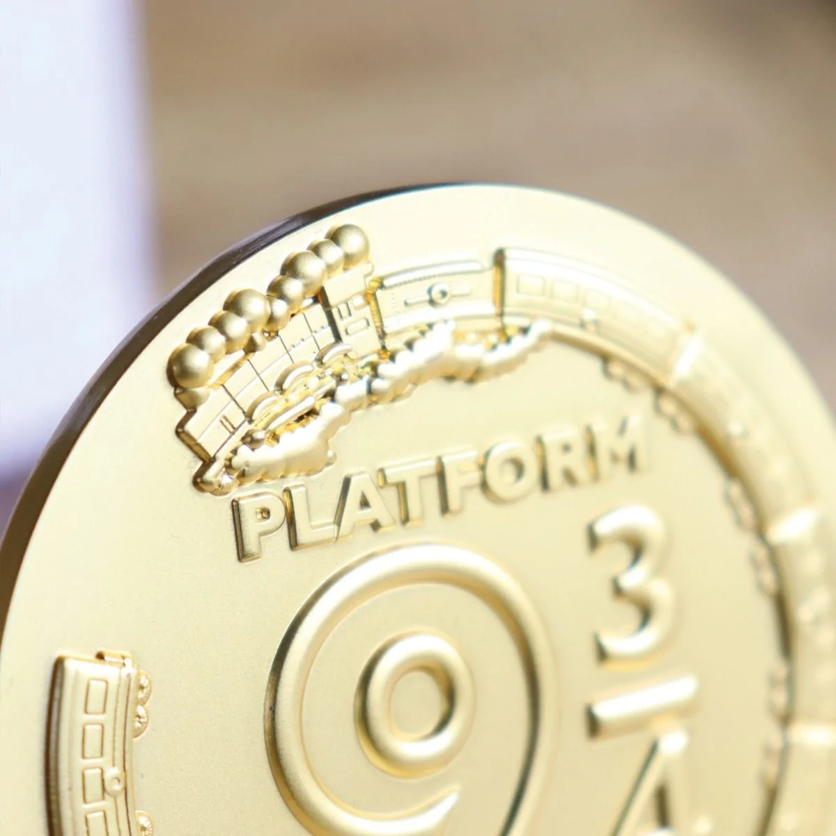 Harry Potter 24K Gold Plated Limited Edition Platform 9 3/4 Medallion - Image 5